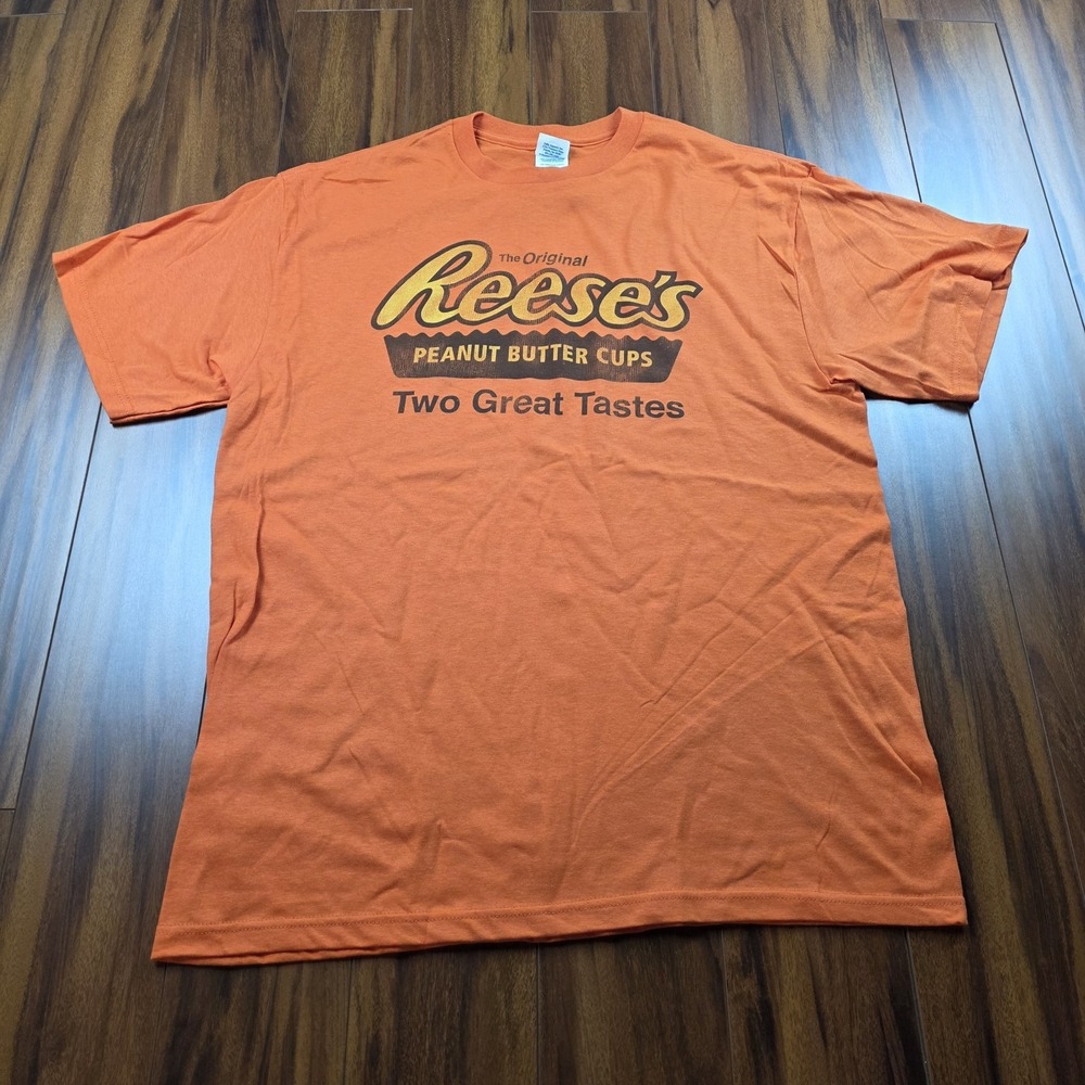 Vintage Delta Pro Weight Orange Tshirt  Reece's Peanut Butter Cups Size Large